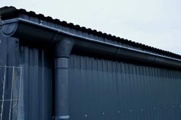Metal Sheeting Installation in Glastonbury